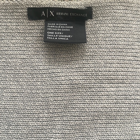 Gray Armani exchange scarf - Picture 3 of 9